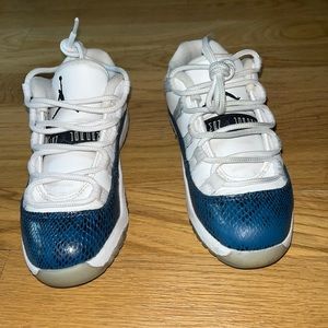 Jordan 11 low